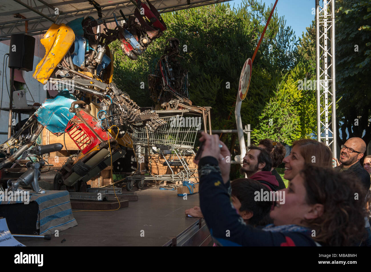 Roma. Maker Faire Edizione Europea, Università "La Sapienza". Kolja Kugler 'One Love macchina Band". L'Italia. Foto Stock