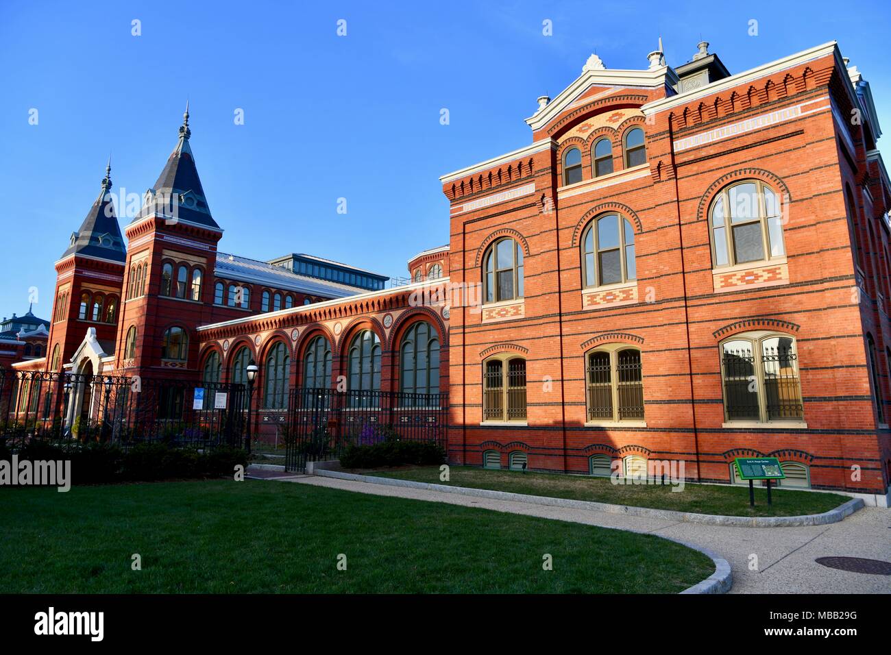 Le arti e le industrie edificio, parte dello Smithsonian Institution a Washington DC, Stati Uniti d'America Foto Stock