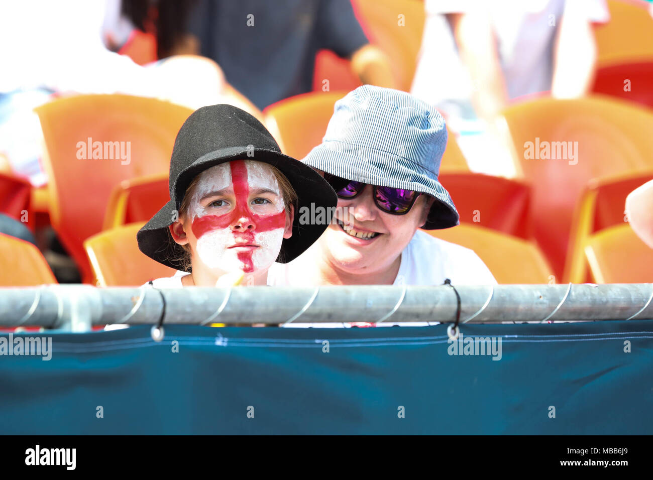 Queensland, Australia. Decimo Apr, 2018. Tifosi inglesi a Cararra Stadium godendo l atletica sul credito 10.04.18: Ben Booth/Alamy Live News Foto Stock