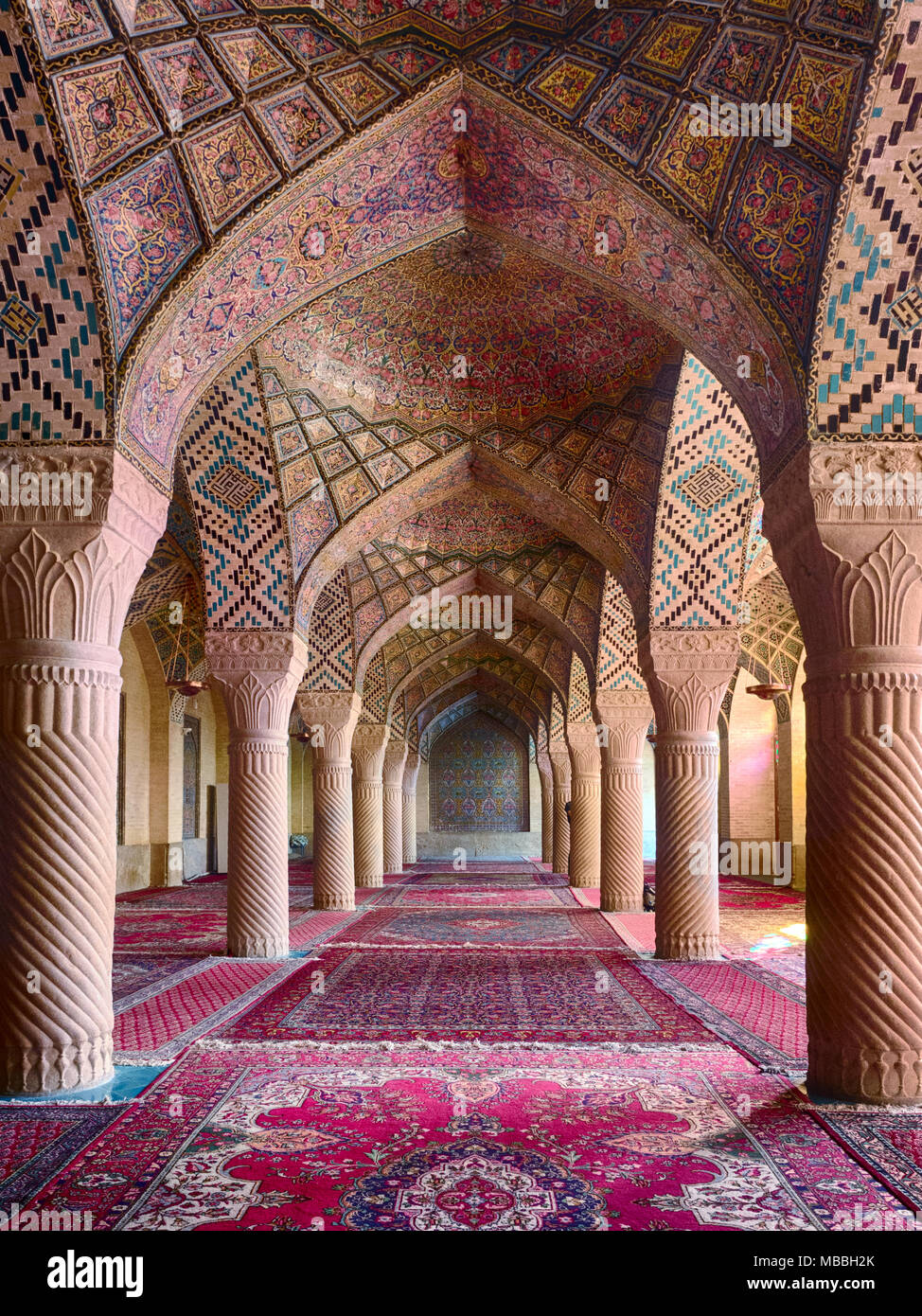 Nasir al Mulk mosque interni (sa anche come moschea rosa), Shiraz, Iran Foto Stock