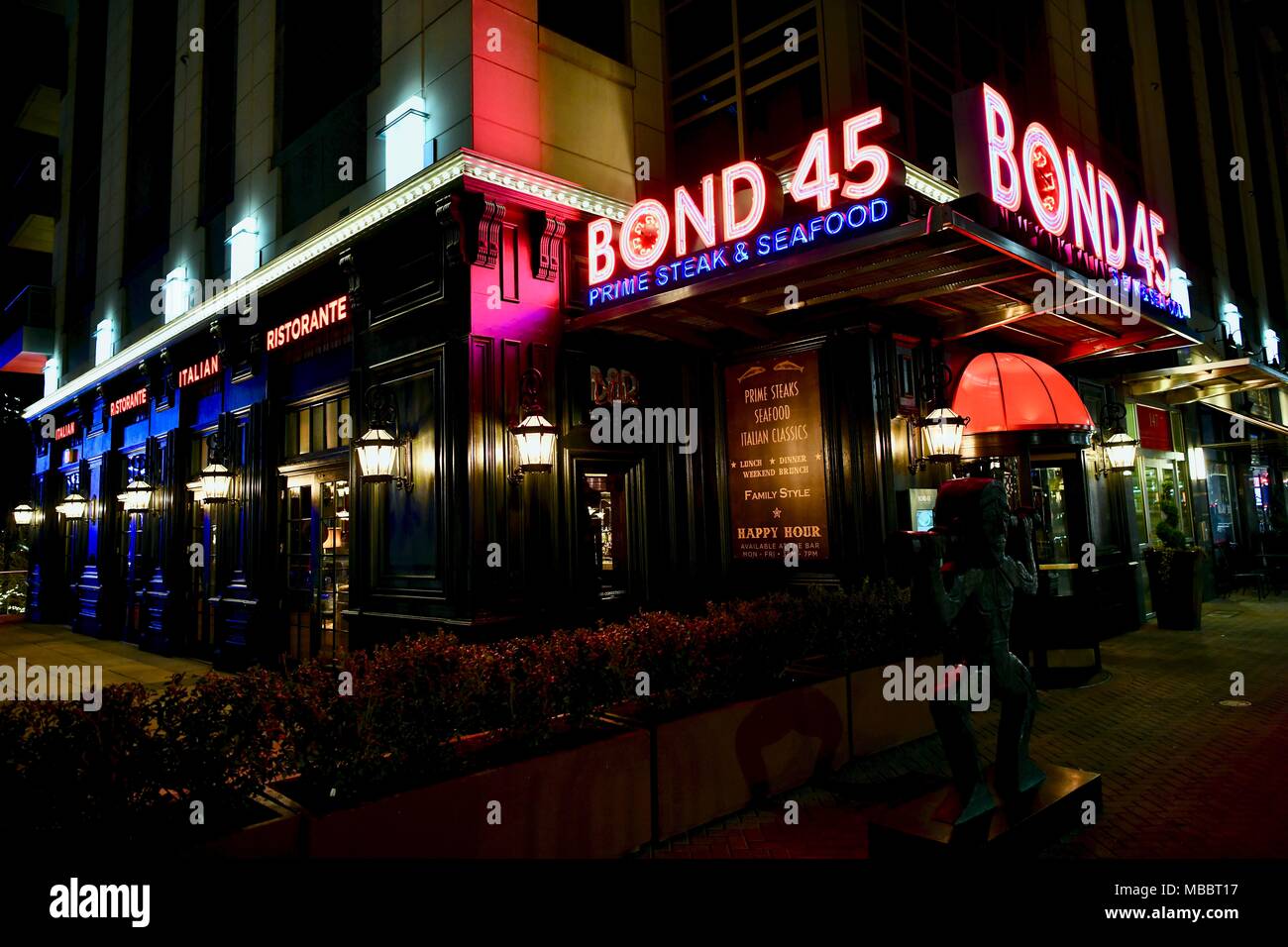 Bond 45 innescare la bistecca e il ristorante di pesce al porto Nazionale di Washington DC, Stati Uniti d'America Foto Stock
