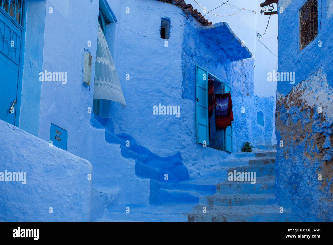 Strade di Chefchaouen, Marocco Foto Stock