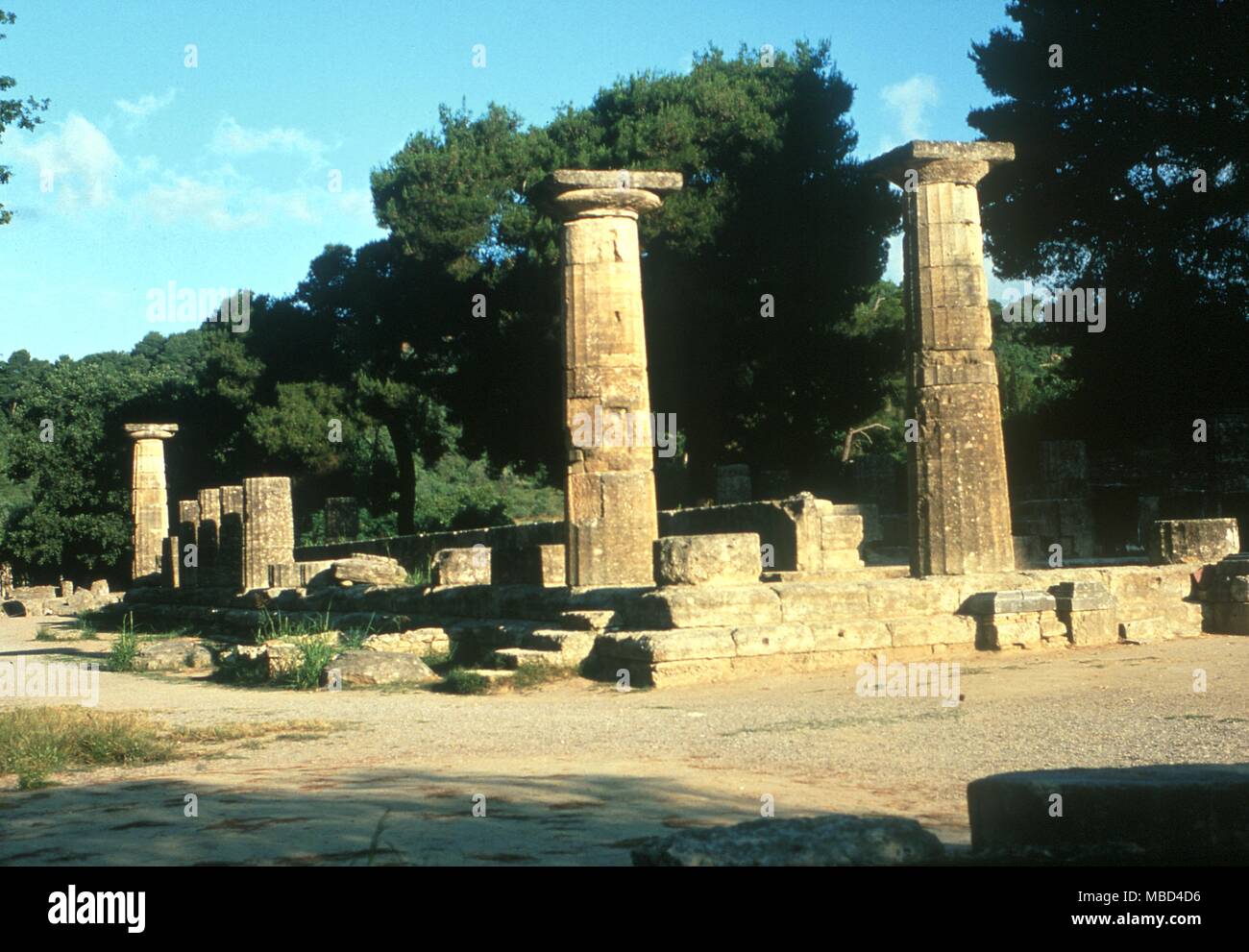 La mitologia greca. Resti del Tempio di Hera ad Olimpia, Grecia Foto Stock
