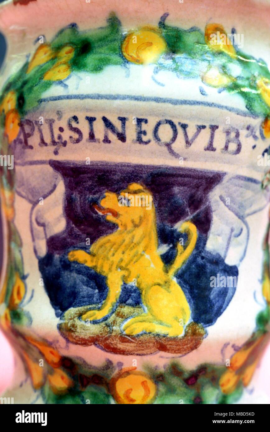 Medical. Dipinto di vasetti di archiviazione, sul display nel Museo Svizzero della storia farmaceutica, Basilea. Foto Stock