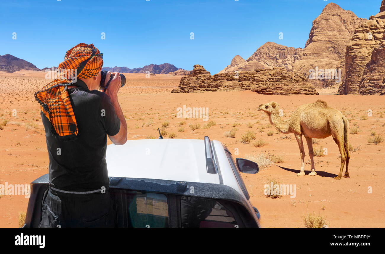 Il safari in jeep tour, Wadi Rum Desert, Giordania Foto Stock