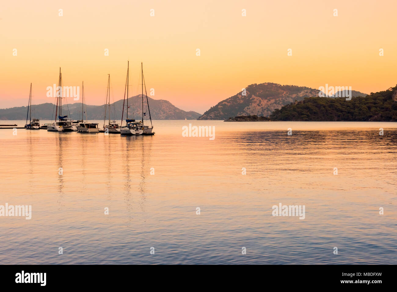 Barca in mare Egeo. Bodrum Mugla, Turchia Foto Stock