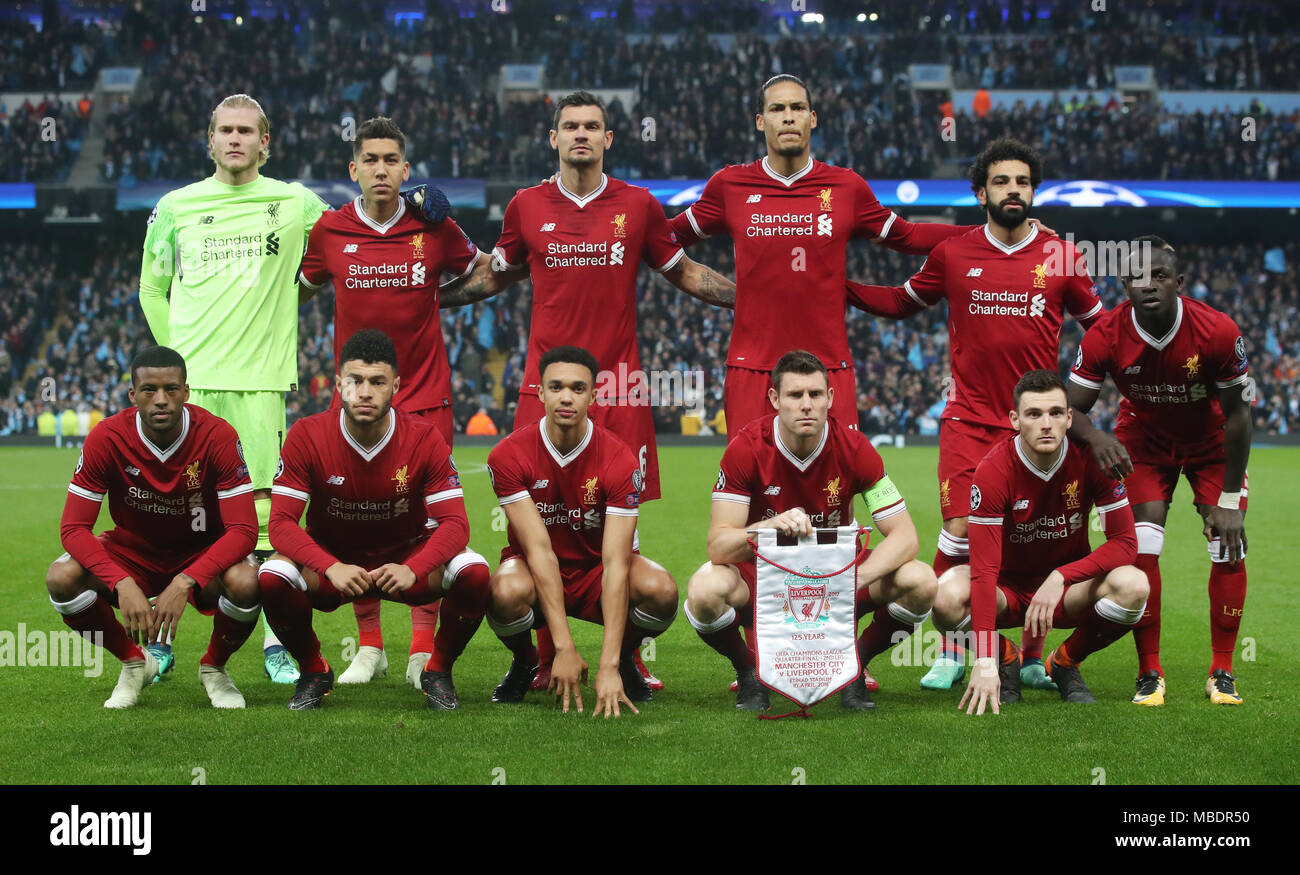 Il team di Liverpool gruppo prima della UEFA Champions League, quarto di finale al Etihad Stadium e Manchester. Foto Stock