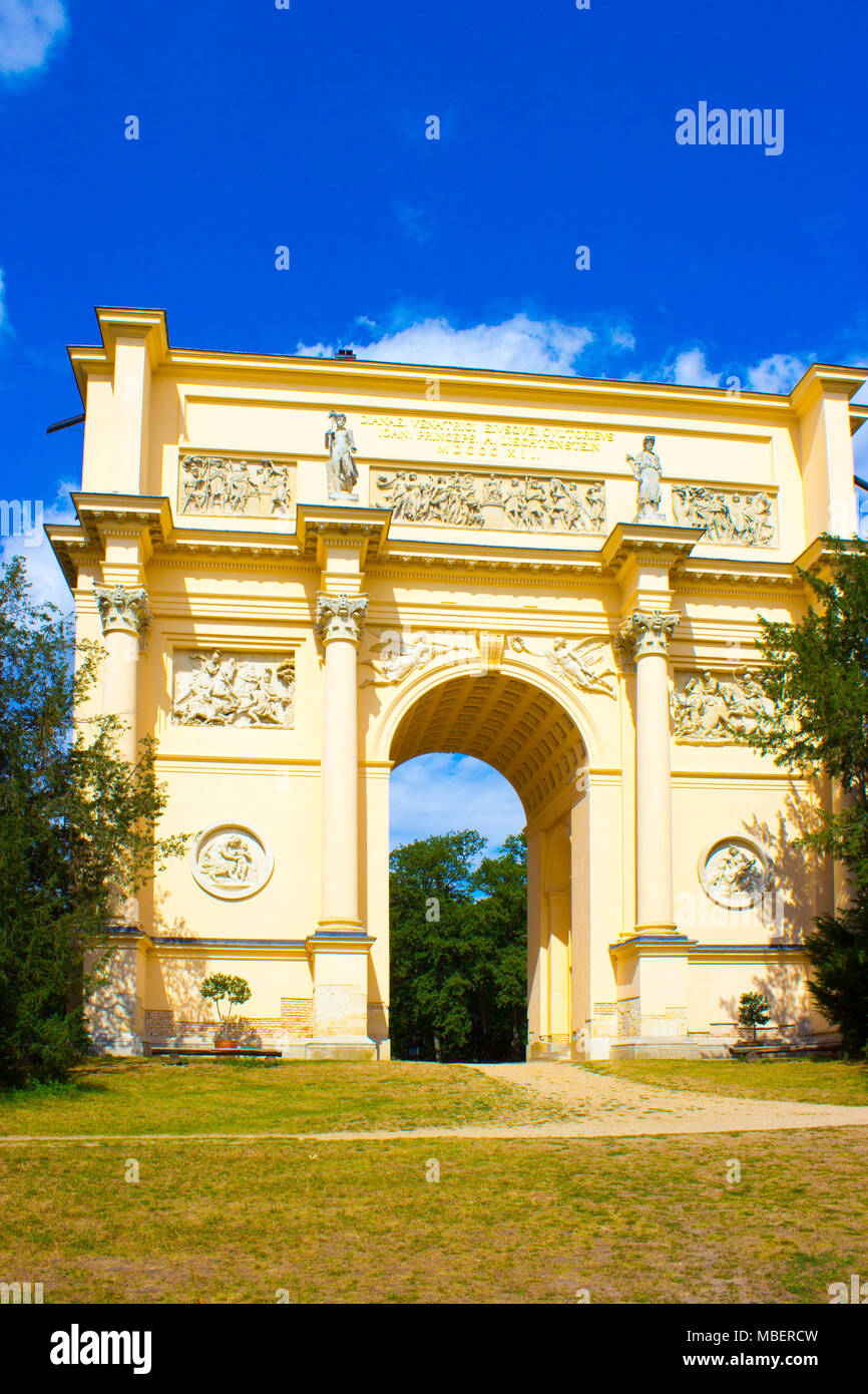 Rendez-vous, chiamato anche il Tempio di Diana, si trova tra le città di Valtice e Lednice nella Repubblica Ceca. Foto Stock