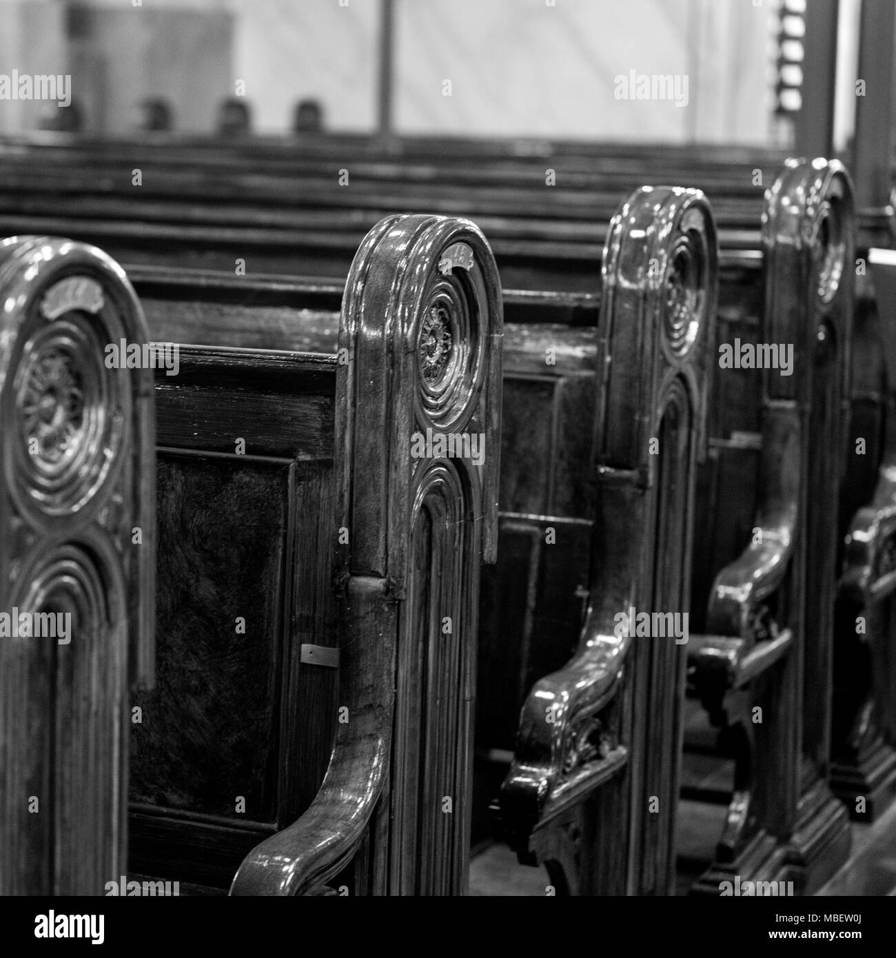 I banchi nella Grande Sinagoga Dohany Street, Budapest, Ungheria Foto Stock
