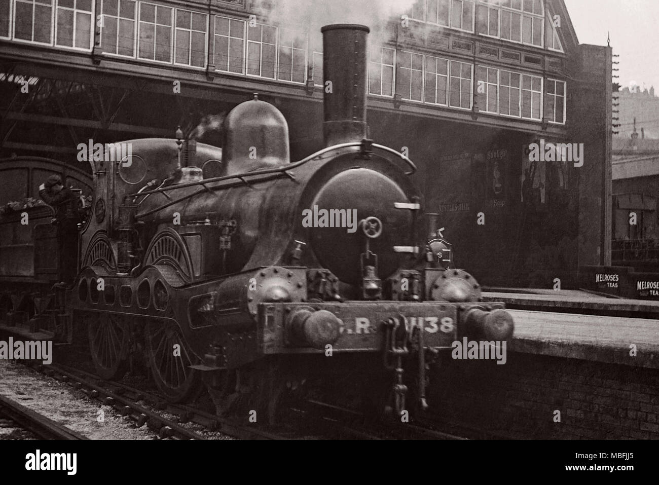 Circa 1909 immagine presa da una lastra di vetro negativo di un treno a vapore n. 1138 in corrispondenza di una posizione sconosciuta. Foto Stock