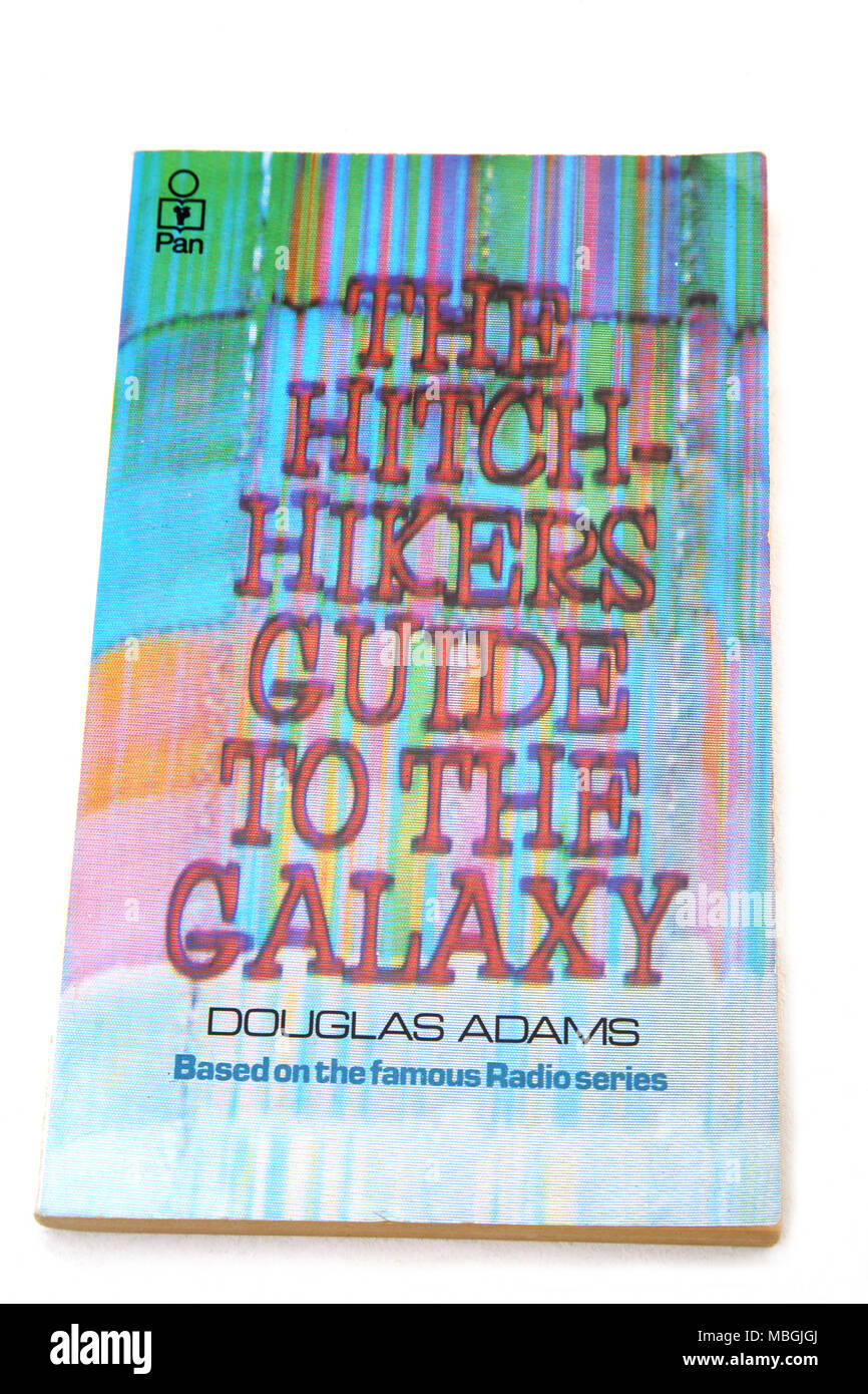 Il Hitchhikers Guida alla galassia di Douglas Adams libro Foto Stock
