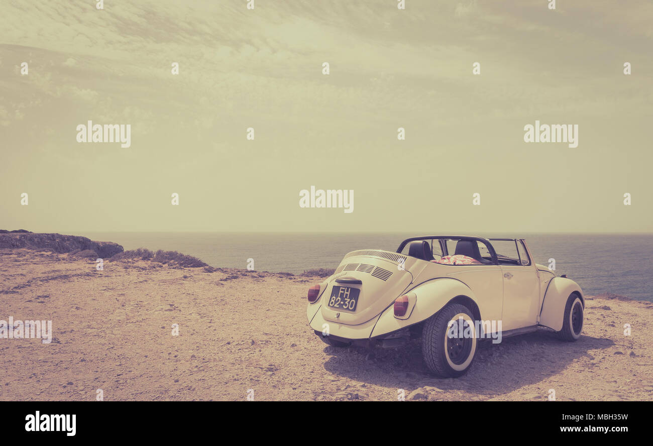 SAGRES PORTOGALLO - Agosto 26, 2016: Classic cabrio auto a Capo San Vincenzo in Portogallo Foto Stock