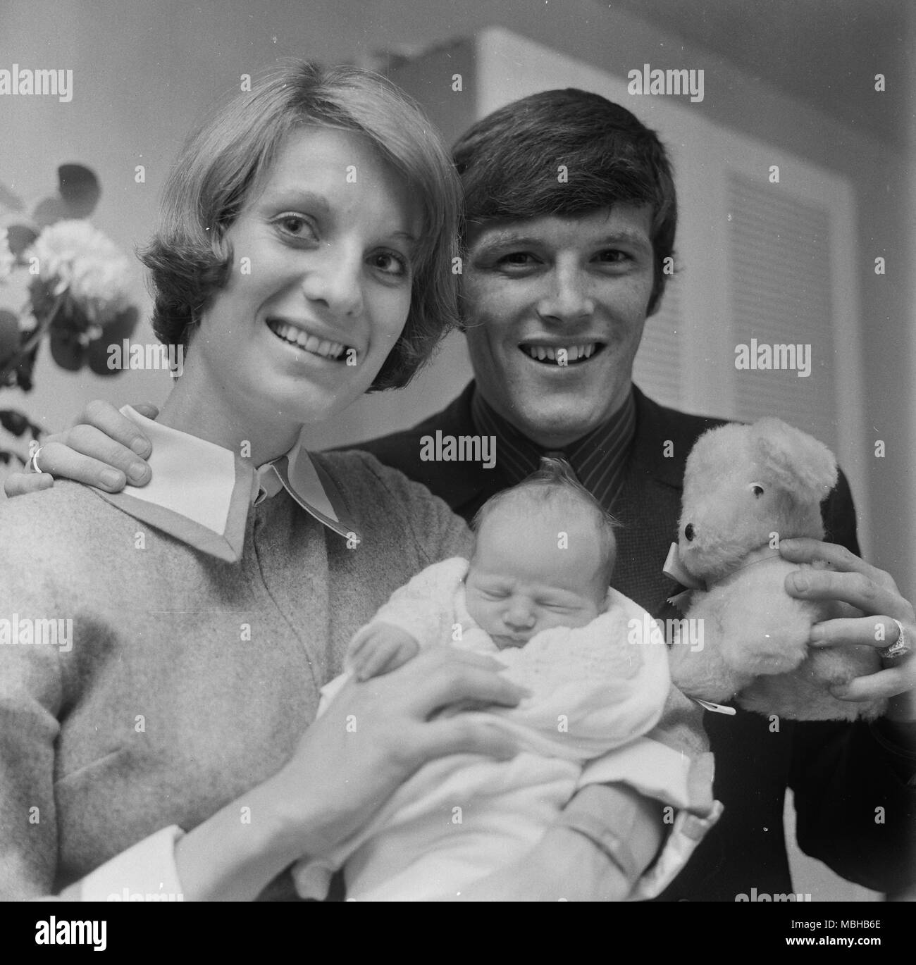Leeds United Eddie grigio e baby e moglie Foto Stock