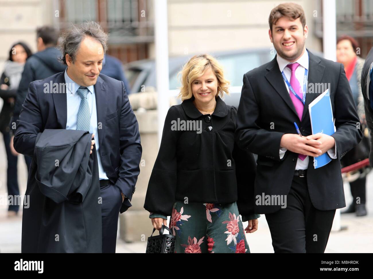 NOMBRAMIENTO DE ALMODOVAR Y RAPHAEL COMO HIJOS ADOPTIVOS DE MADRID EUGENIA MARTINEZ DE IRUJO;NARCIS REBOLLO; 11/04/2018 Almodovar e cantante Raphael era stato chiamato come figli adottivi di Madrid CordonPress/EP888 Foto Stock