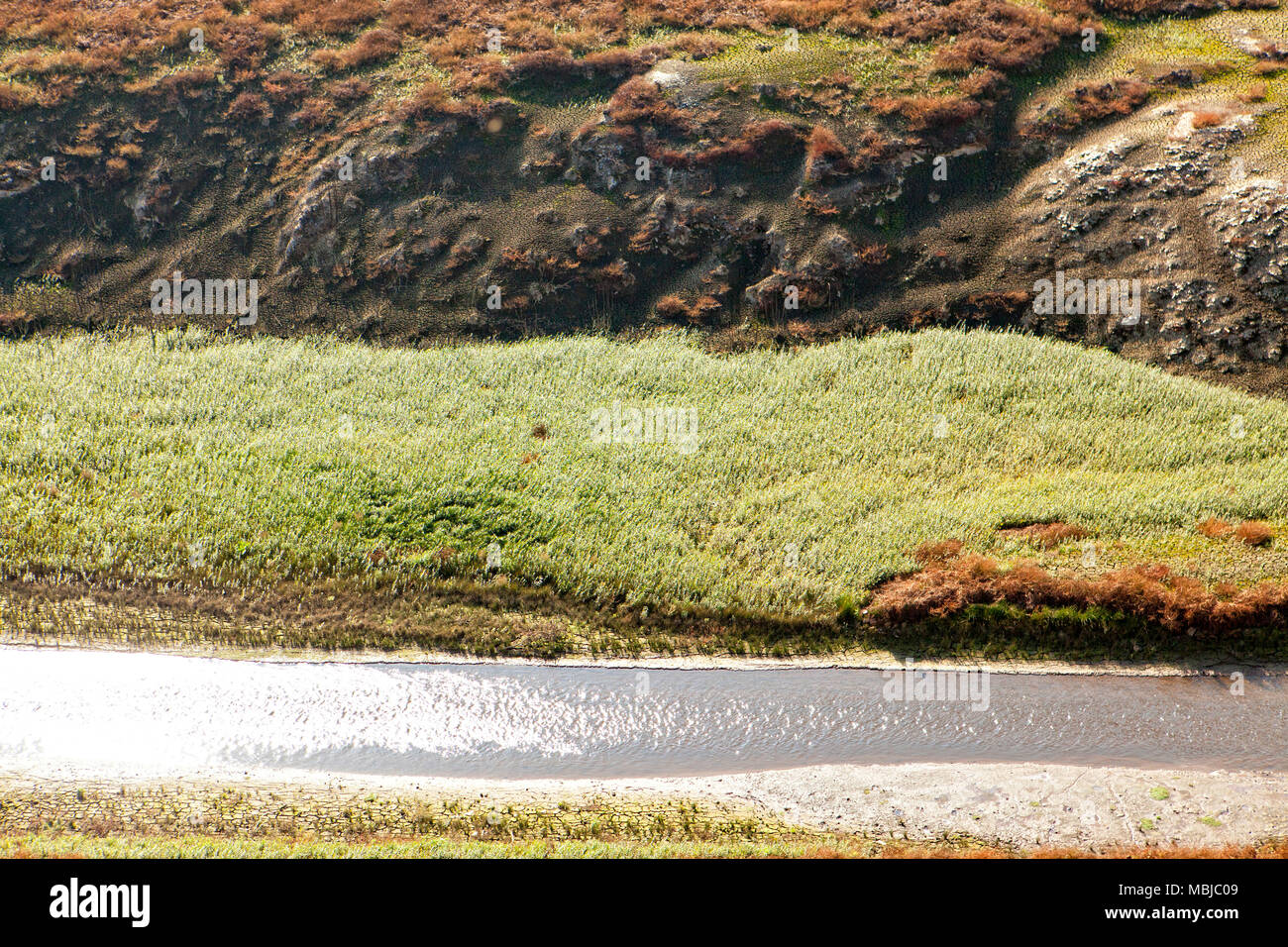 Il Lac de Guerlédan deve essere scaricata tra aprile e novembre 2015, Côtes-d'Armor, Brittany, Francia. Foto Stock