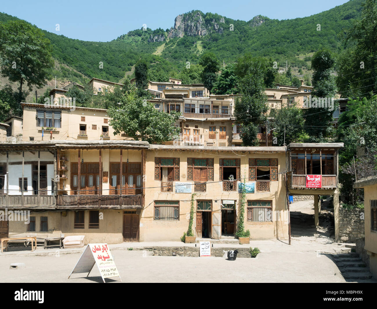 Masuleh villaggio storico in Alborz montagne, Gilan provincia, Iran Foto Stock
