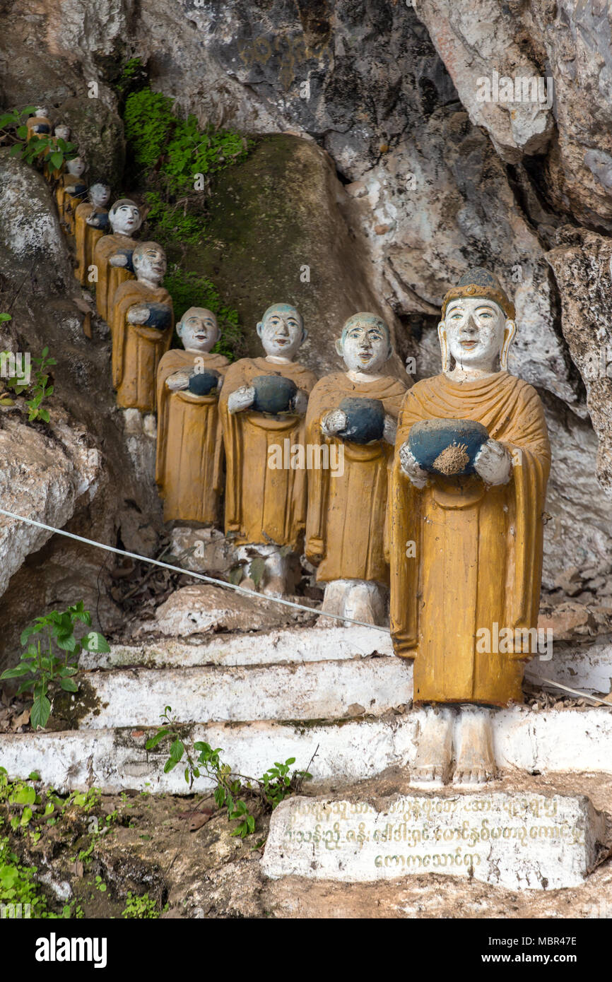 Buddisti statue Kaw Ka Thaung grotta, di Hpa-an, Myanmar Foto Stock