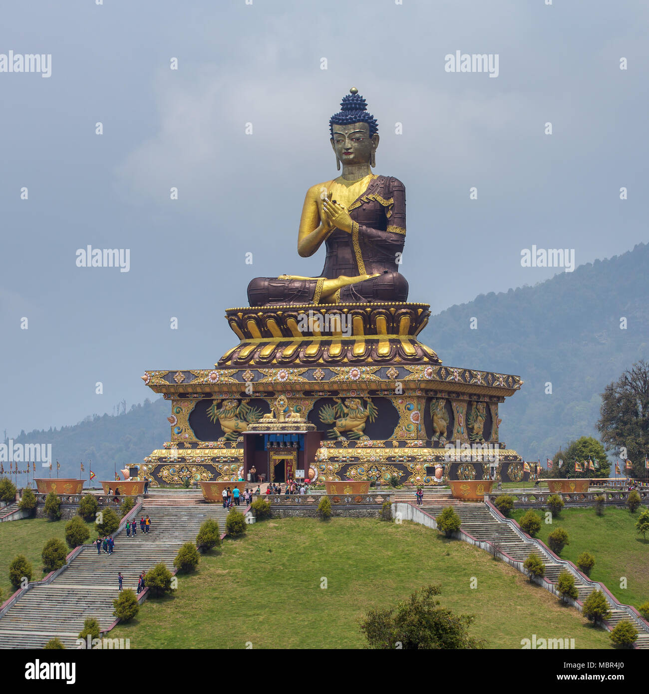 Gautama Buddha statua del Buddha Park di Ravangla in Sud Il Sikkim, India Foto Stock