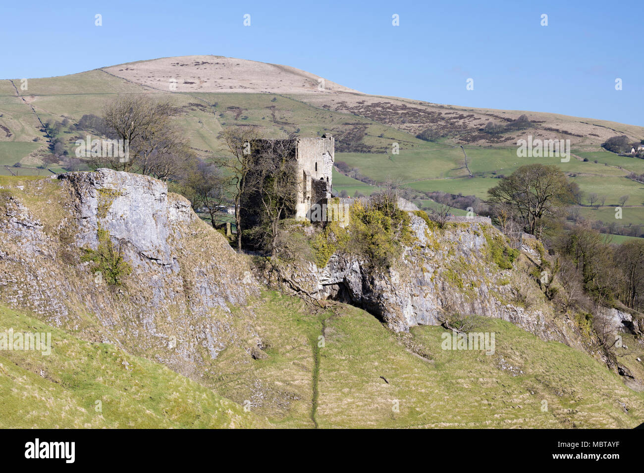 Rovine di: Peveril Castle, Castleton, Parco Nazionale di Peak District, Derbyshire, England, Regno Unito, Europa Foto Stock