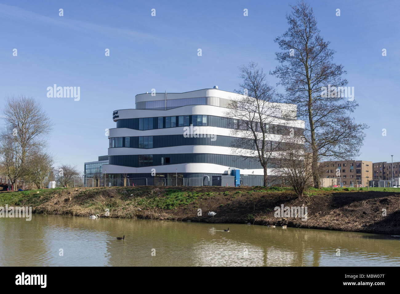 L'Università di Northampton, Waterside Campus, un edificio di nuova costruzione aperto nel settembre 2018; Northampton, Regno Unito Foto Stock