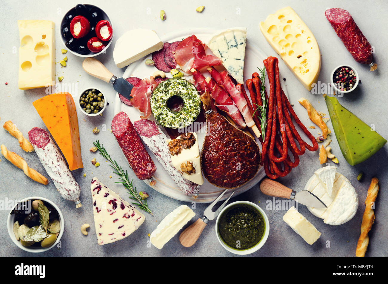 immagini tagliere salumi e formaggi
