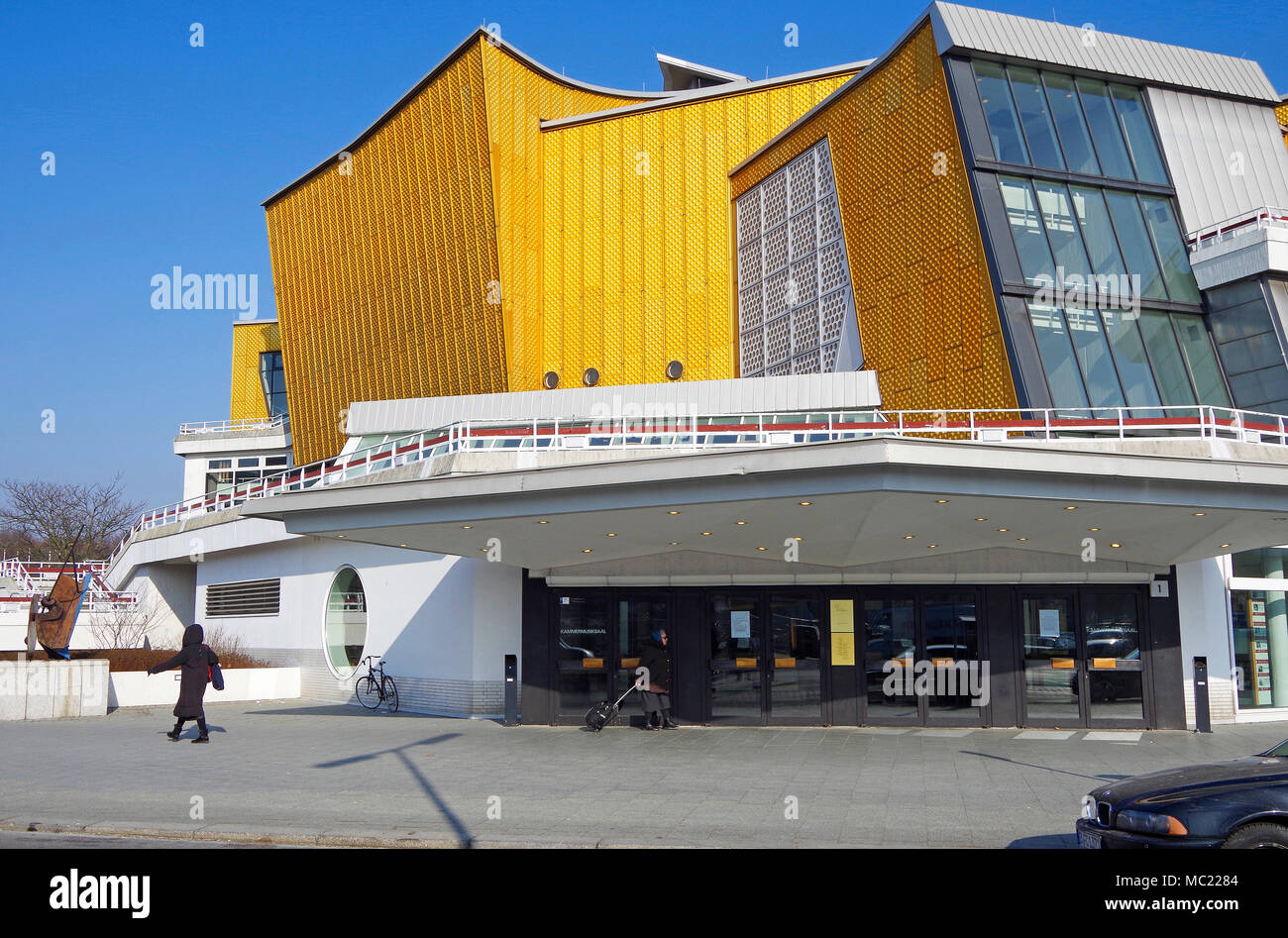 La Berliner Philharmonie concert hall, sede dell'Orchestra Filarmonica di Berlino, architetto Hans Scharoun, ingresso alla camera music hall Foto Stock