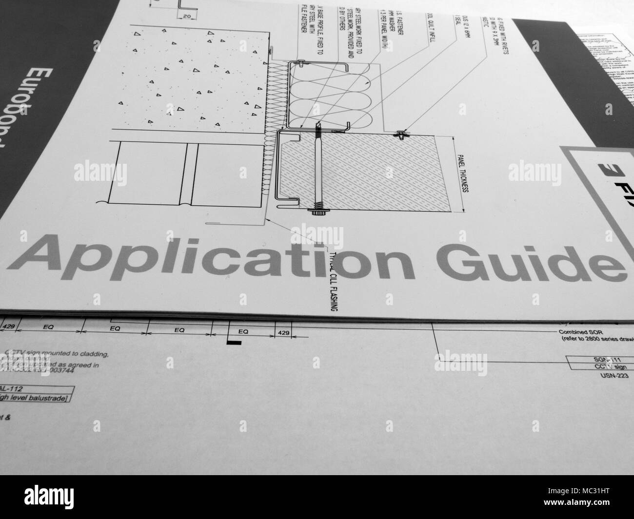 Applicazione monocromatica libretto guida per edilizia rainscreen sistema di rivestimento Foto Stock