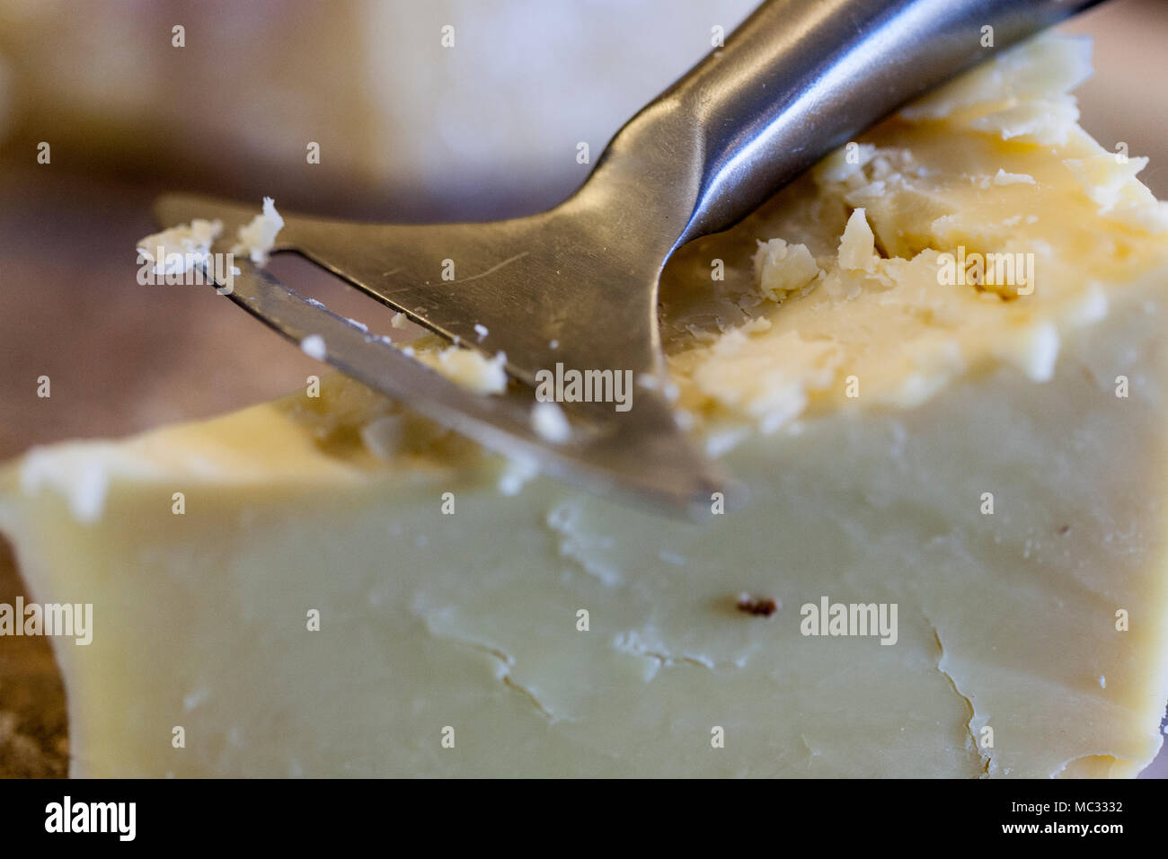 Formaggio e Tagliatutto Foto Stock