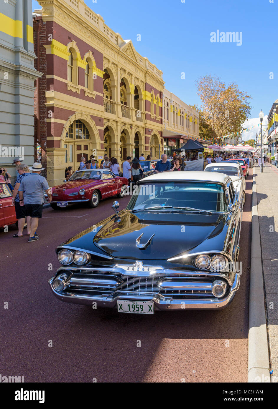 1959 Dodge Coronet American muscolo auto sulle strade di Fremantle, Australia occidentale Foto Stock