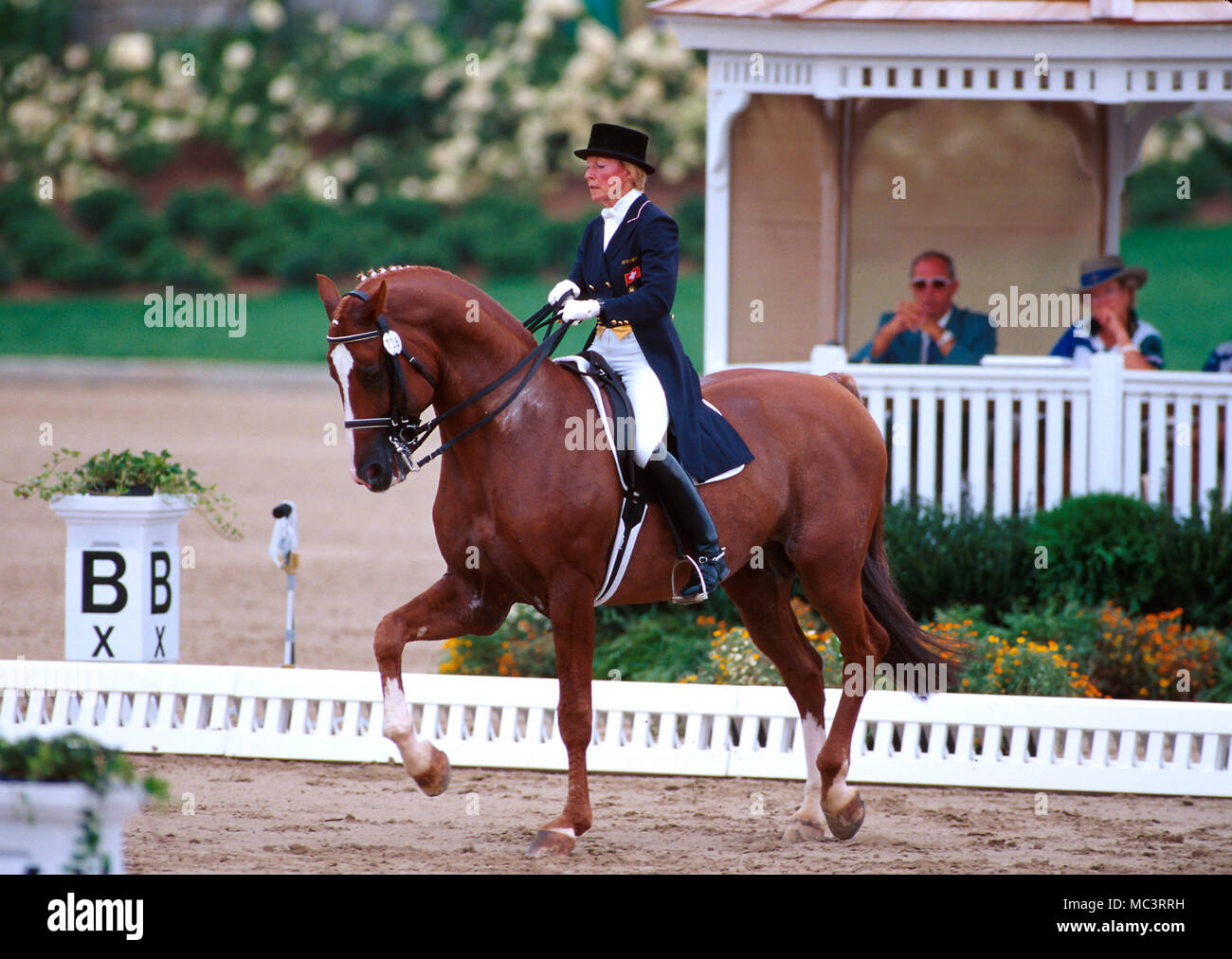 I Giochi olimpici di Atlanta 1996, Christine Stuckelburger (SUI) riding Aquamarin Foto Stock