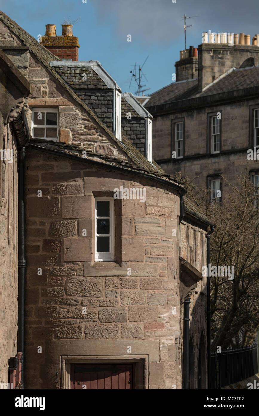 Il Fair Maid's house è il più antico edificio secolare in Perth e ora ospita un centro visita e la Royal Geographical Society Scotland, Regno Unito. Foto Stock