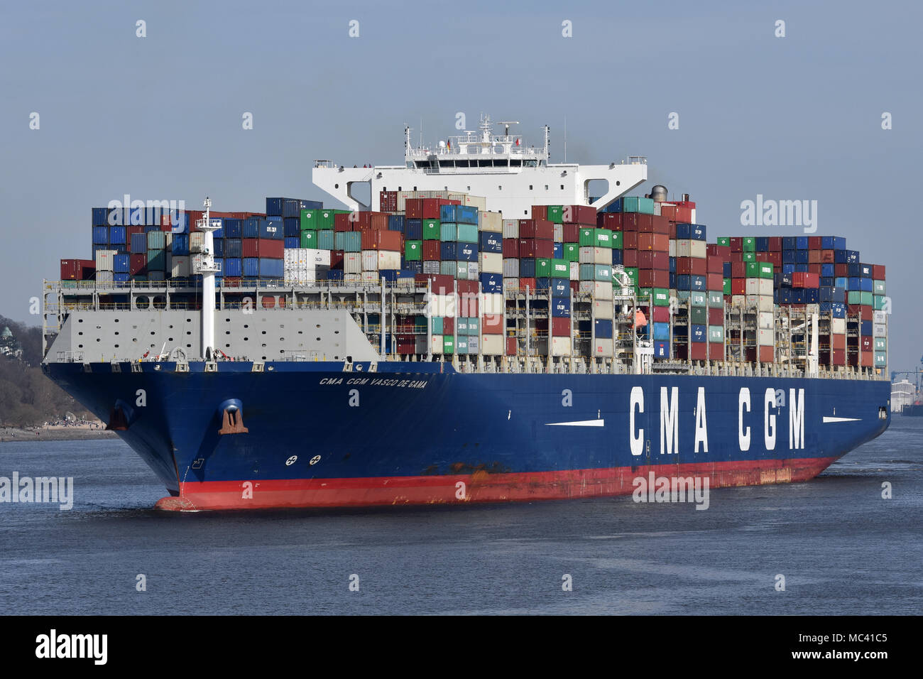 CMA CGM Vasco de Gama in uscita da Amburgo Foto Stock