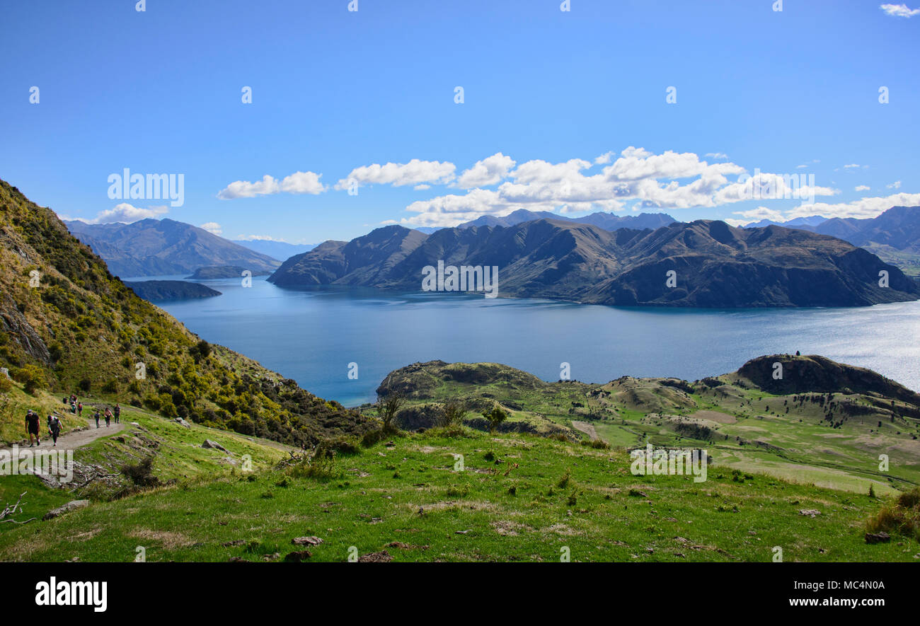 Vedute panoramiche del Lago Wanaka da Roy's Peak, Wanaka, Nuova Zelanda Foto Stock