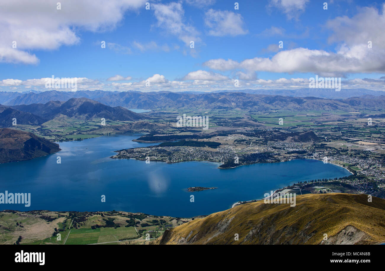 Vedute panoramiche del Lago Wanaka da Roy's Peak, Wanaka, Nuova Zelanda Foto Stock