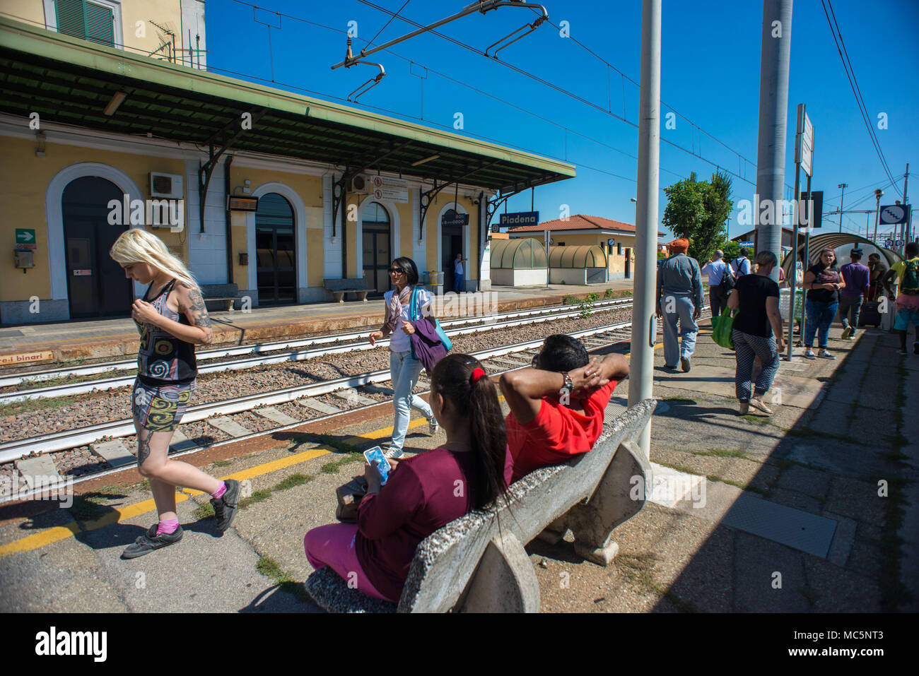 Piadena (Modena). Stazione ferroviaria. L'Italia. Foto Stock