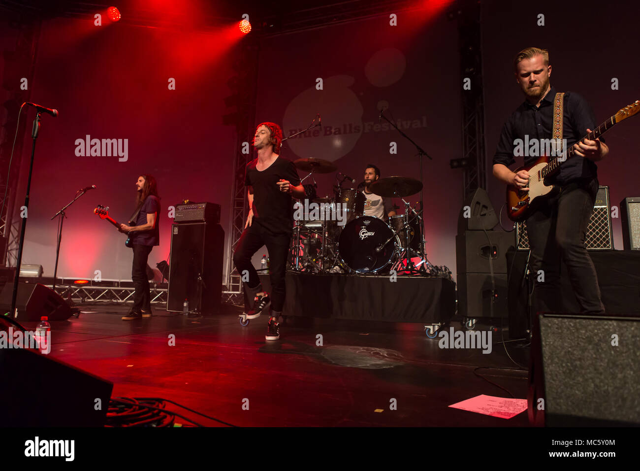 Il British bluesrock band il movimento della Temperanza live al Blue Balls Festival di Lucerna, Svizzera Phil Campbell Foto Stock