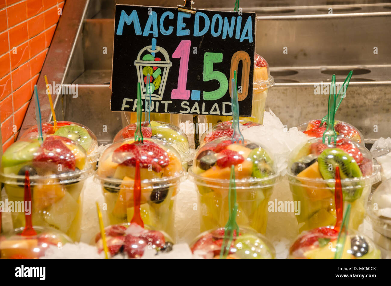 Bicchieri di frutta fresca immagini e fotografie stock ad alta risoluzione  - Alamy