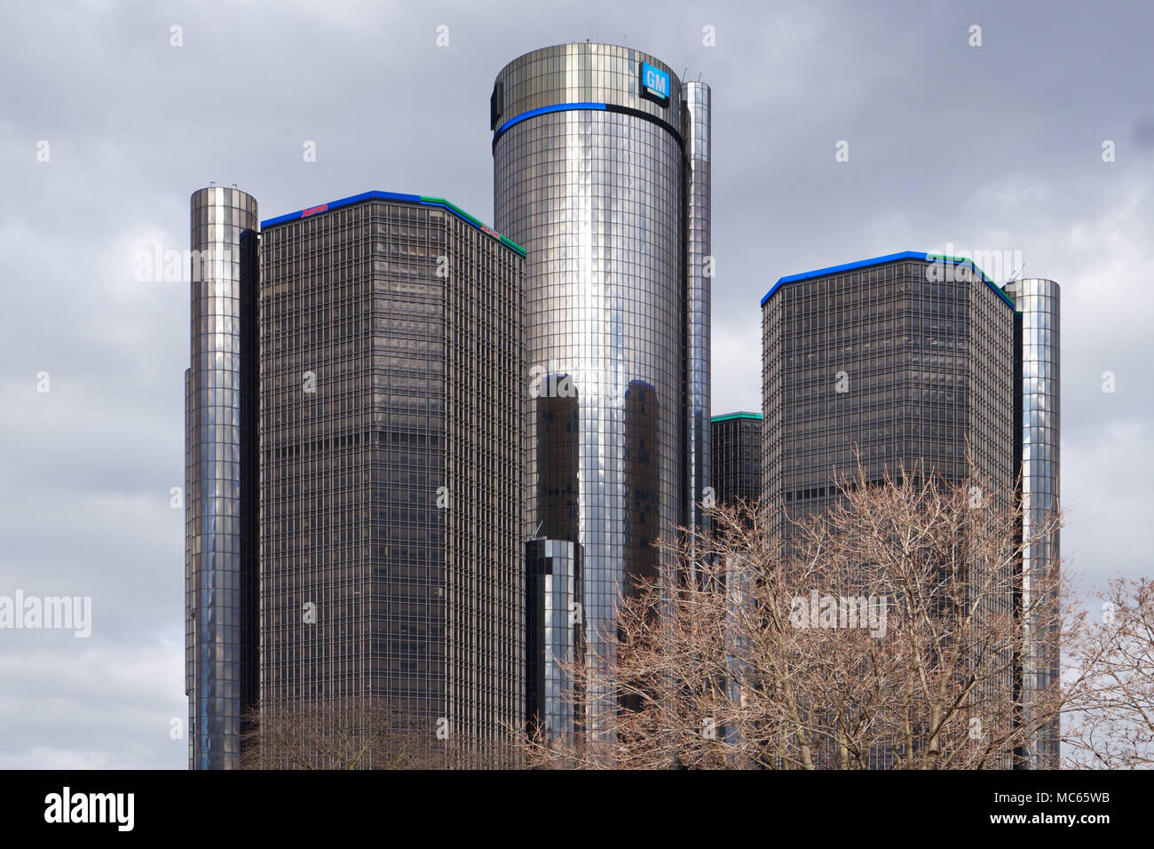 Detroit, Michigan/USA-Aprile 7th, 2018 : Renaissance Center, centro di Detroit visto dal Jefferson Avenue. Foto Stock