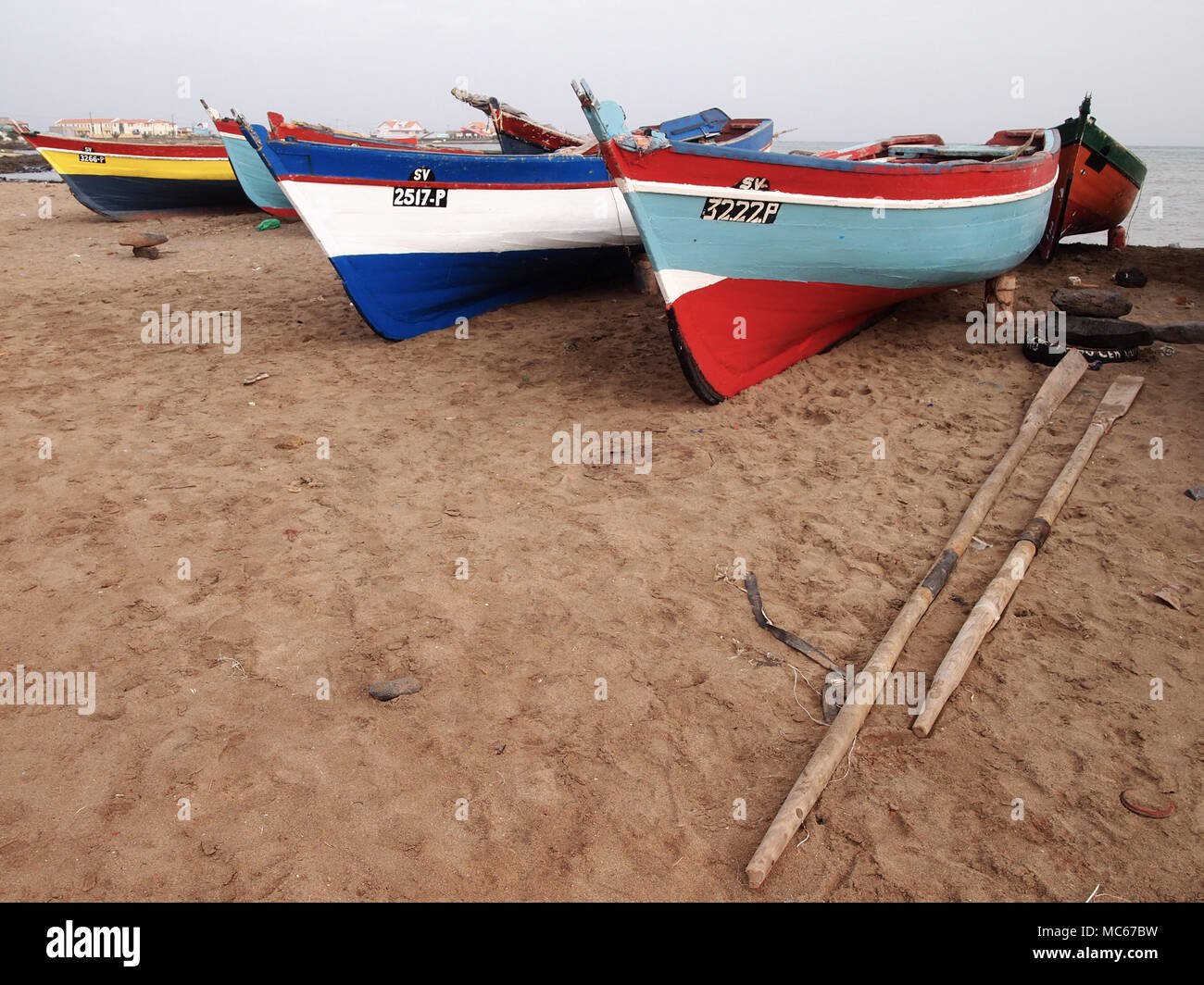 In legno artigianali di barche da pesca in Sao Vicente, una delle isole di Capo Verde Foto Stock