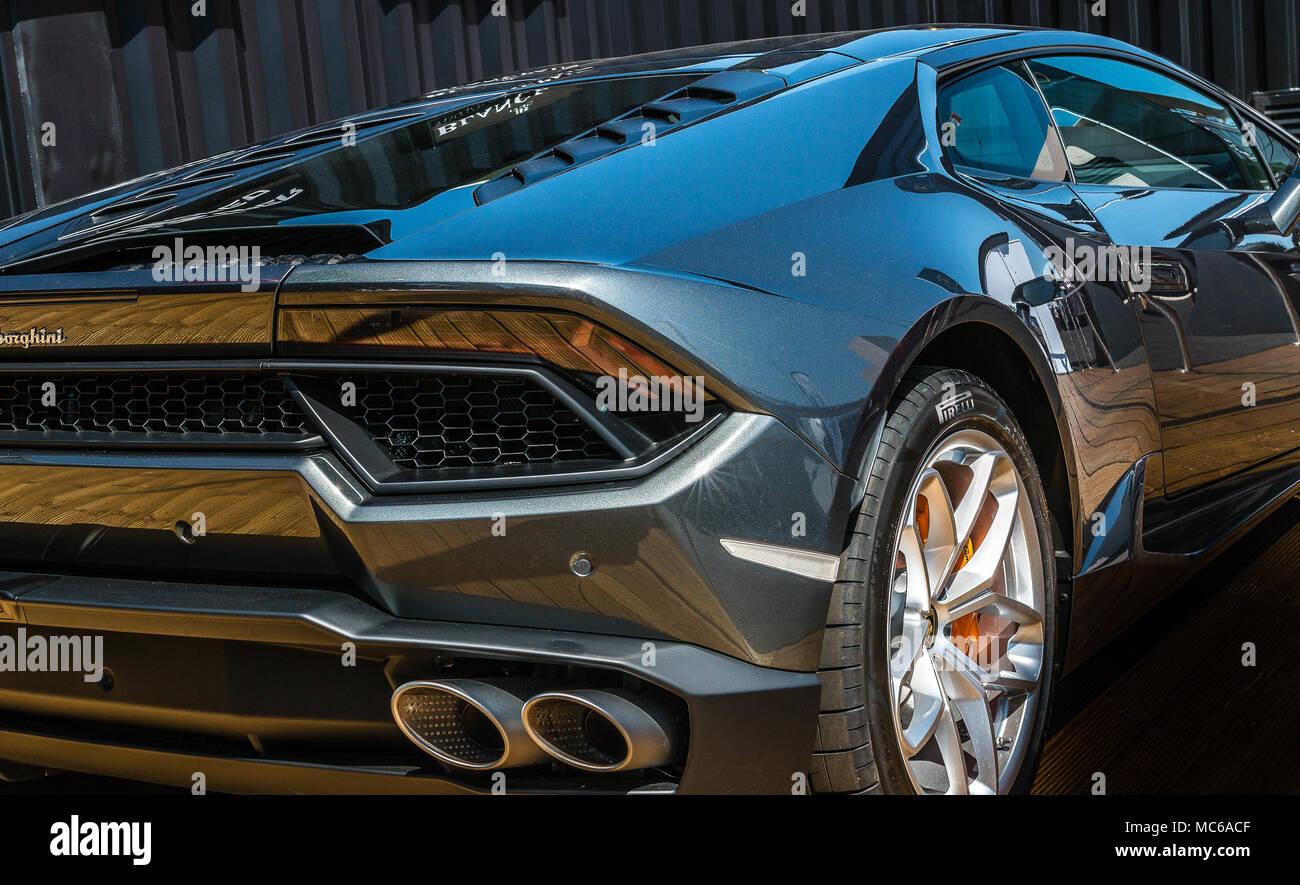 Huracan Lamborghini auto sportiva profilo Foto stock - Alamy