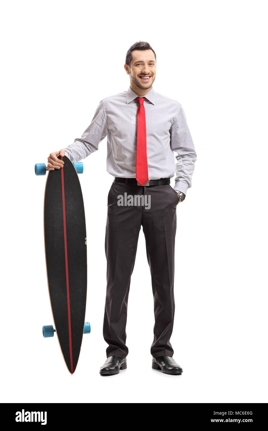 A piena lunghezza Ritratto di un imprenditore con un longboard isolati su sfondo bianco Foto Stock