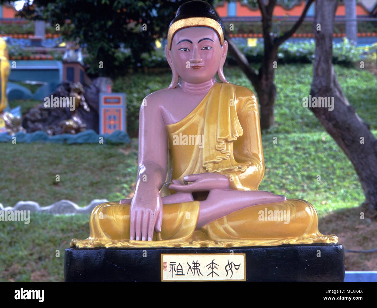 Statua del Buddha di Buddha in Haw Par Villa, Singapore Foto Stock