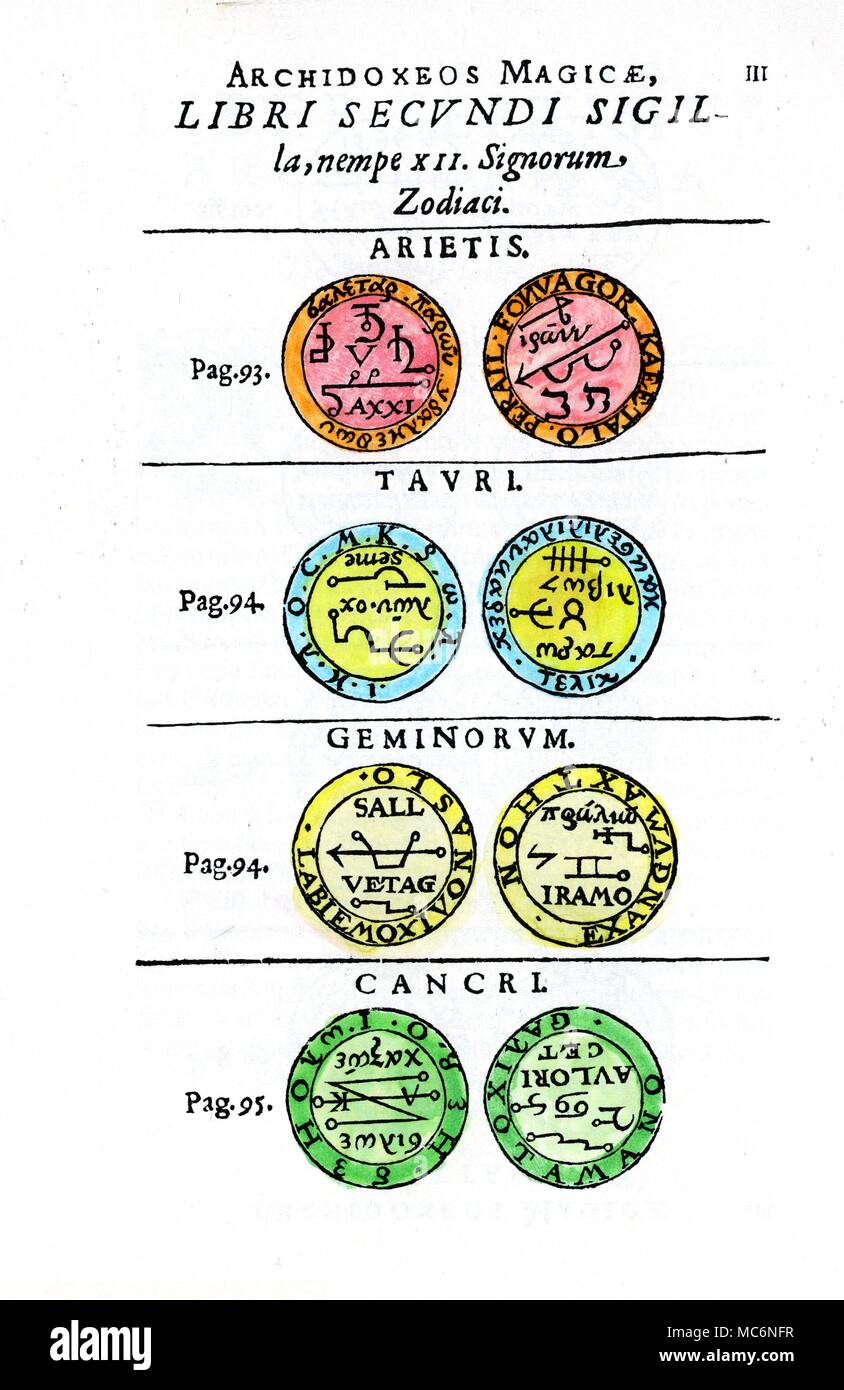 Quattro set di guarnizioni Cabbalistic (complementare e retromarcia) per Ariete, Toro, Gemelli e Cancro. Dal 1590 edizione della pseudo-Paracelso, 'Archidoxis Magica". Foto Stock