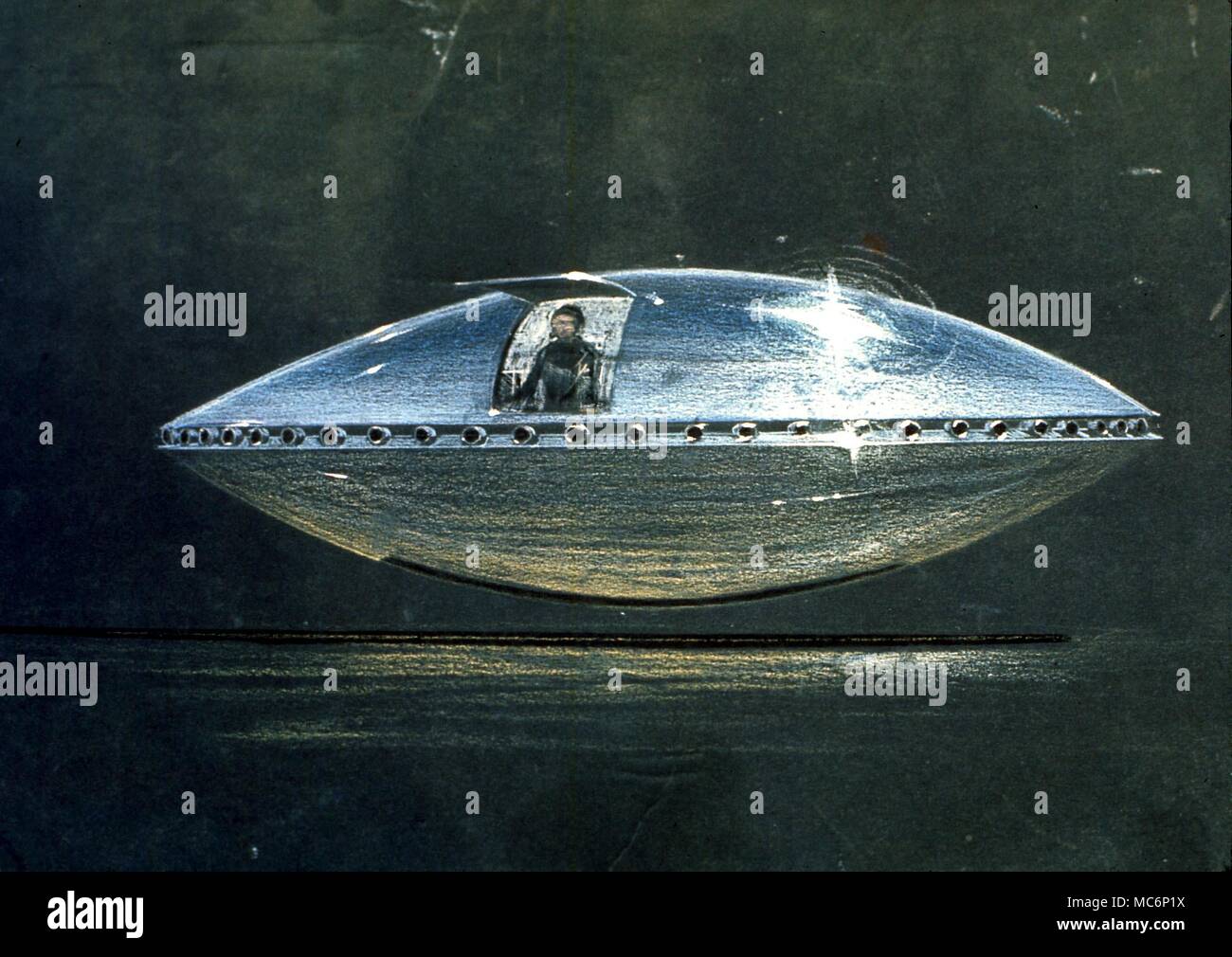 UFO - Artisti impressione di UFO visti da Joe Simonton (Pancake Joe), che nel 1961 ha incontrato un alieno, che li riceve da un dono di quattro pezzi di pane. Foto Stock