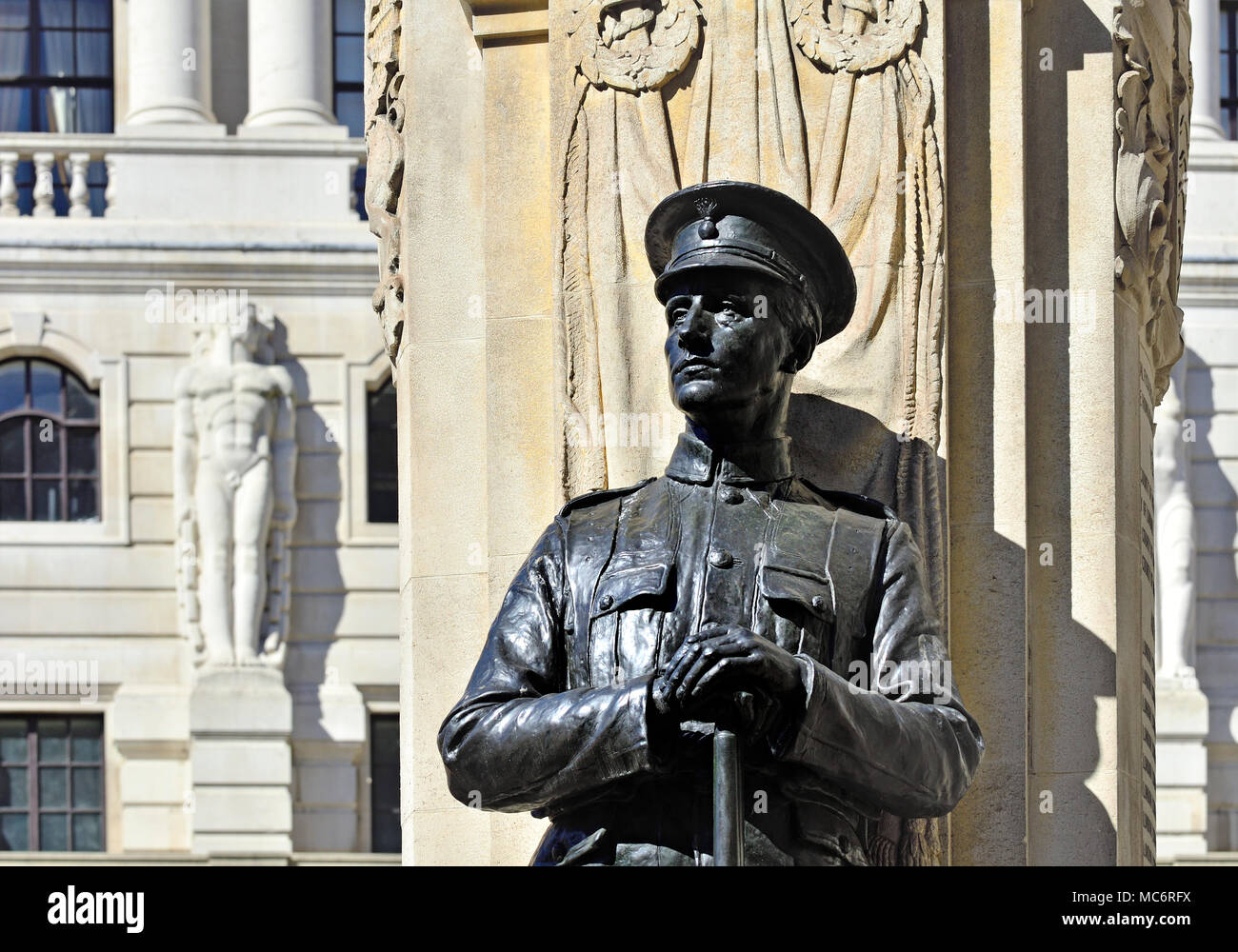 Londra, Inghilterra, Regno Unito. Le truppe di Londra War Memorial, di fronte alla Banca di Inghilterra Foto Stock