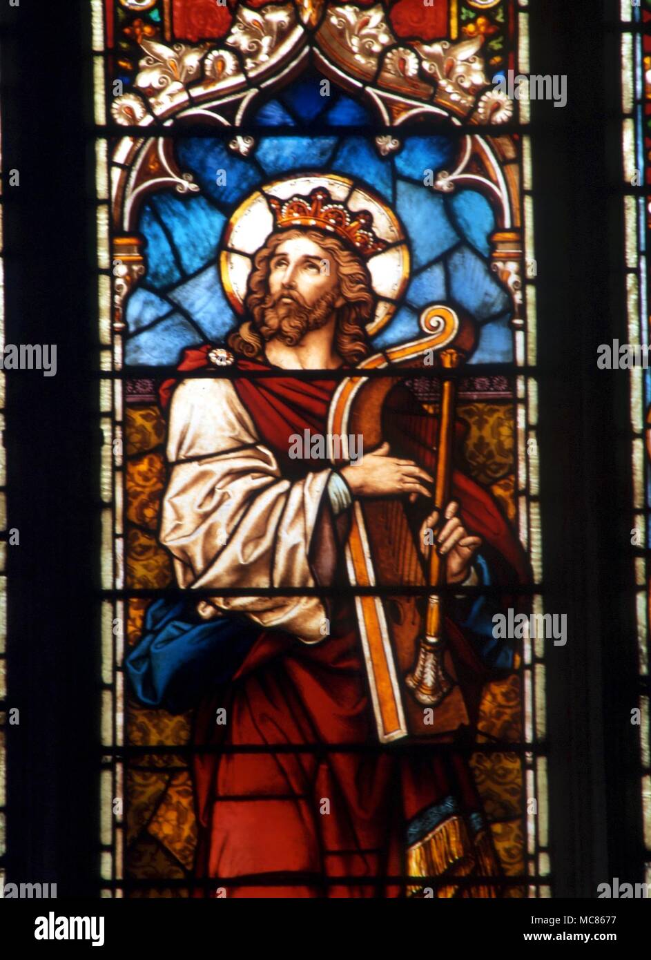 CHRISTIAN - Re David re suonare la sua arpa. Dettaglio delle vetrate nella parete nord della chiesa di St Margaret, King's Lynn Foto Stock