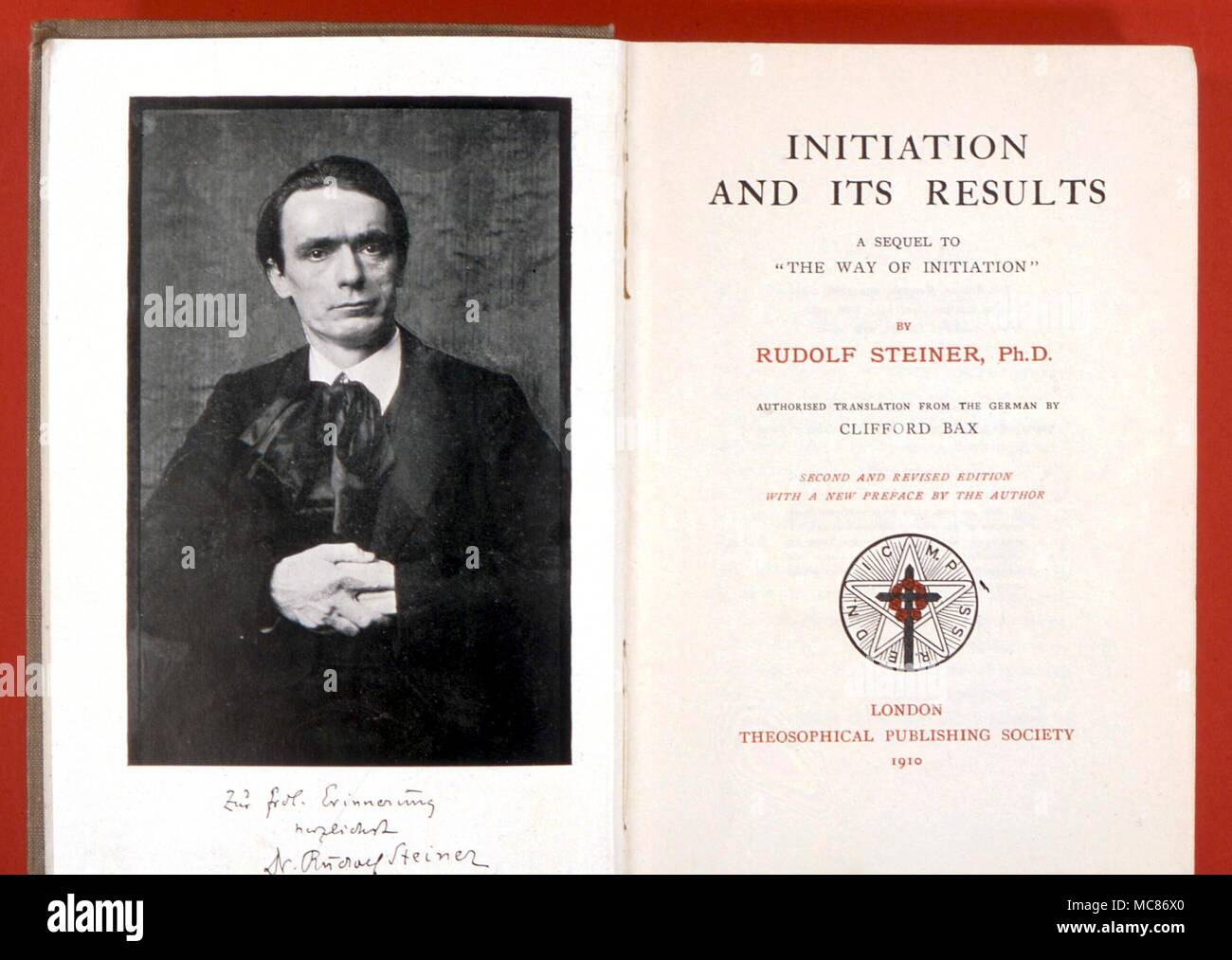 Teosofia Ritratto di Rudolf Steiner, ex Theosophist e il fondatore della Società Antroposofica. Nella pagina del titolo sono simboli teosofica Foto Stock