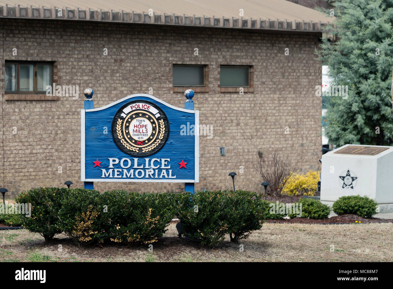 Mulini di speranza del Dipartimento di Polizia di Officer Memorial in onore dei caduti e il coraggioso che proteggono la loro comunità Foto Stock