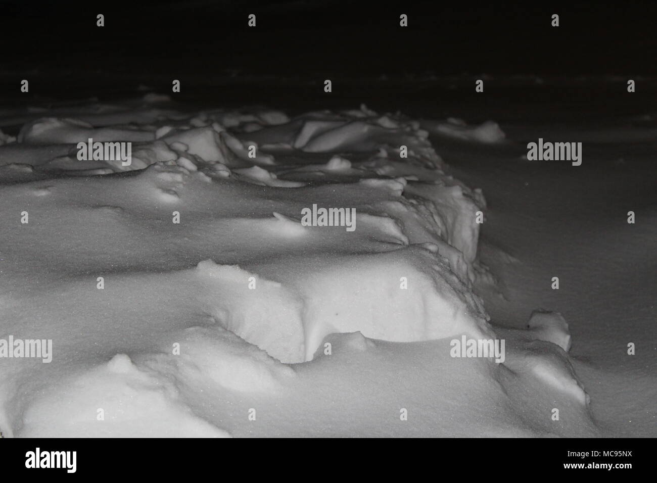 Snow Drift di notte Foto Stock