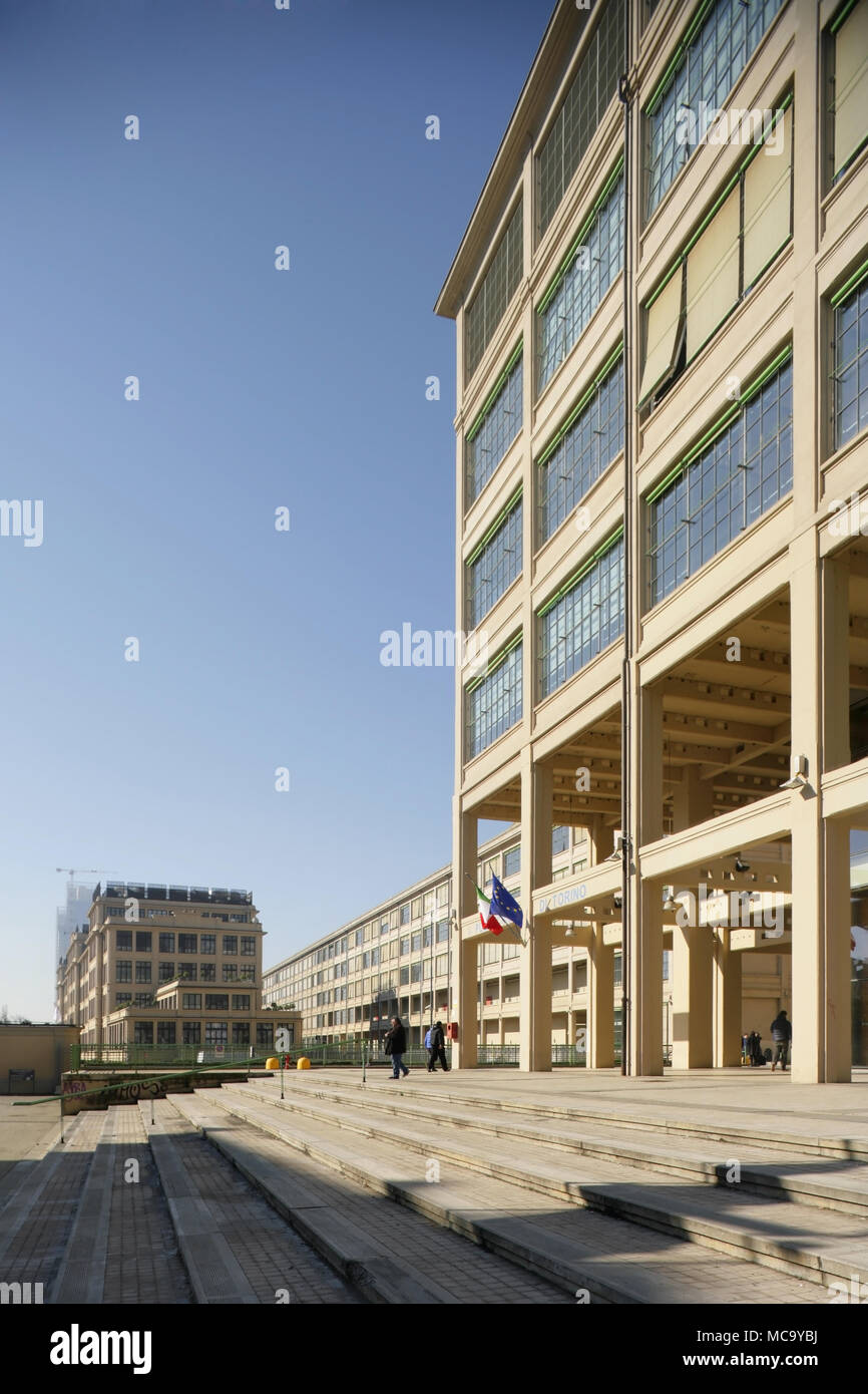 La ex fabbrica di automobili della Fiat Lingotto, Torino, Italia. Foto Stock